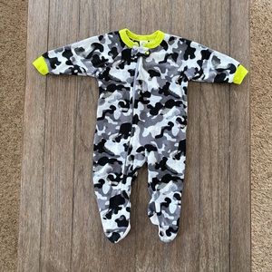 4/$20 Gerber baby boy footie sleeper pajamas 6-9 month